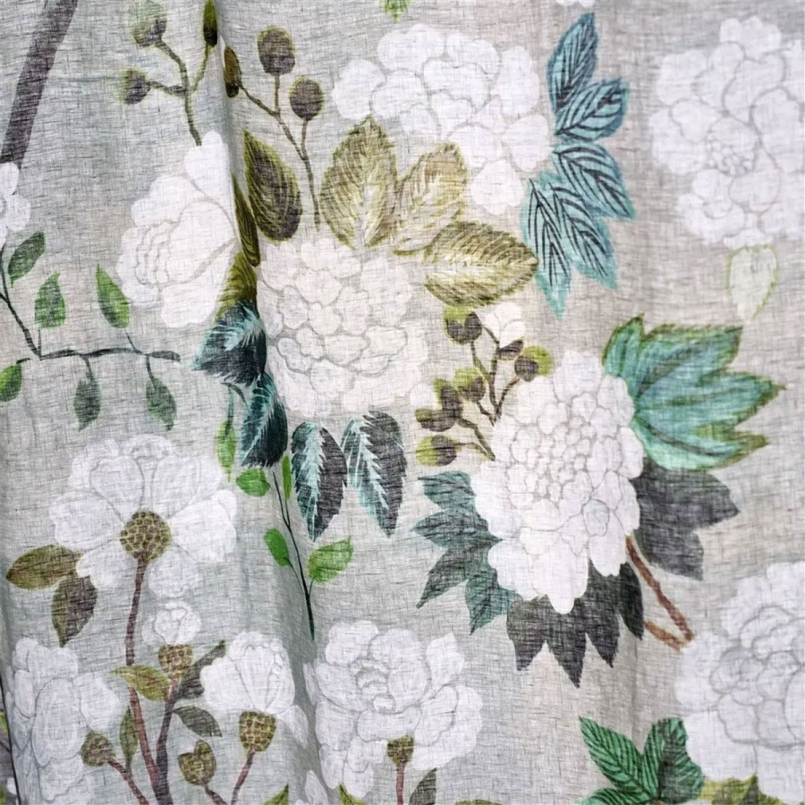 Ткань Designers Guild FDG3019/01 Fleur Orientale Celadon коллекции Porcelaine de Chine в интерьере