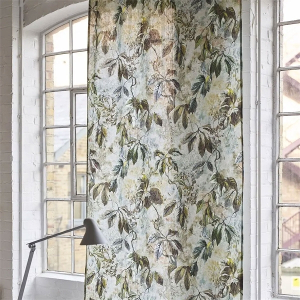 Ткань Designers Guild FDG2984/02 Jangal Ecru коллекции Minakari в интерьере