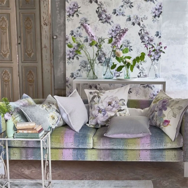 Обои флизелиновые Designers Guild PDG1051/01 Victorine Vanilla в интерьере