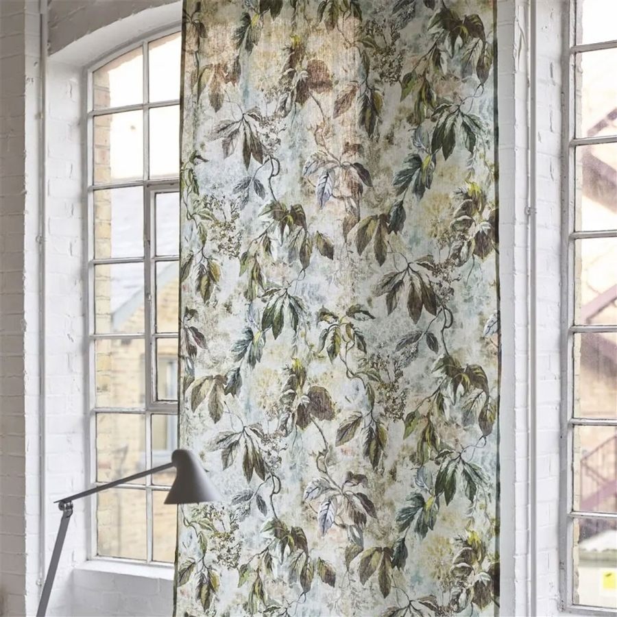 Ткань Designers Guild FDG2984/02 Jangal Ecru коллекции Minakari в интерьере