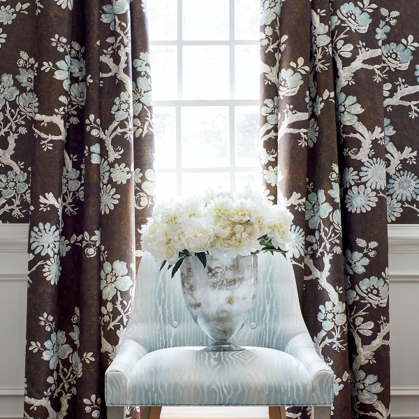Обои бумажные Thibaut T10817 Claudette Brown в интерьере